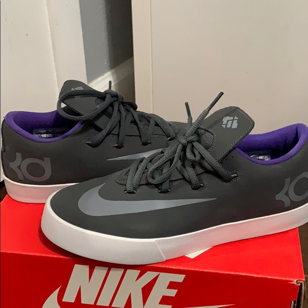 Women Nike shoes